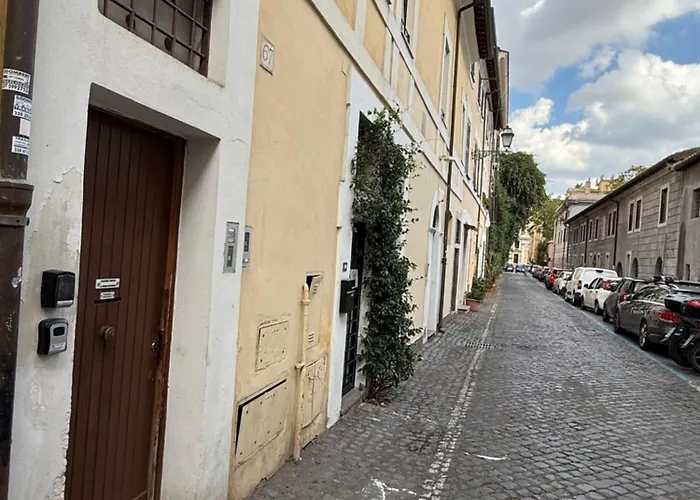 Serena E Trastevere *